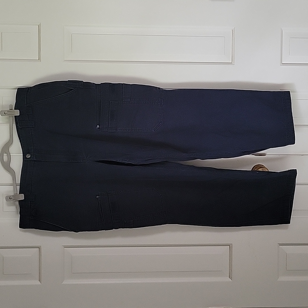 Duluth Trading Co. Ballroom Carpenter Jeans sz 44x32 mens (42×30 actual)